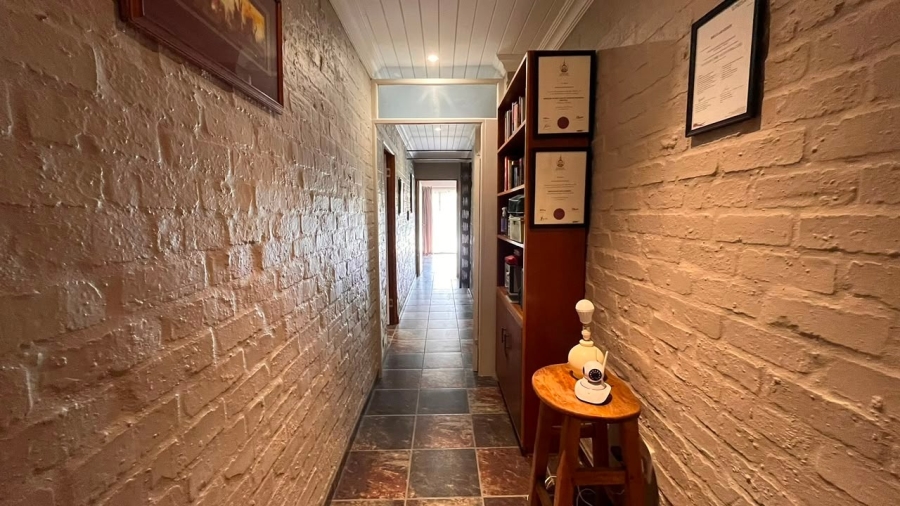 4 Bedroom Property for Sale in Kleinmond Western Cape